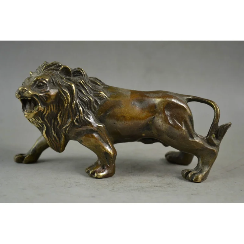 

Old Decorated Handwork carved bronze Carved A Fierce Lion Dog Roar Statue