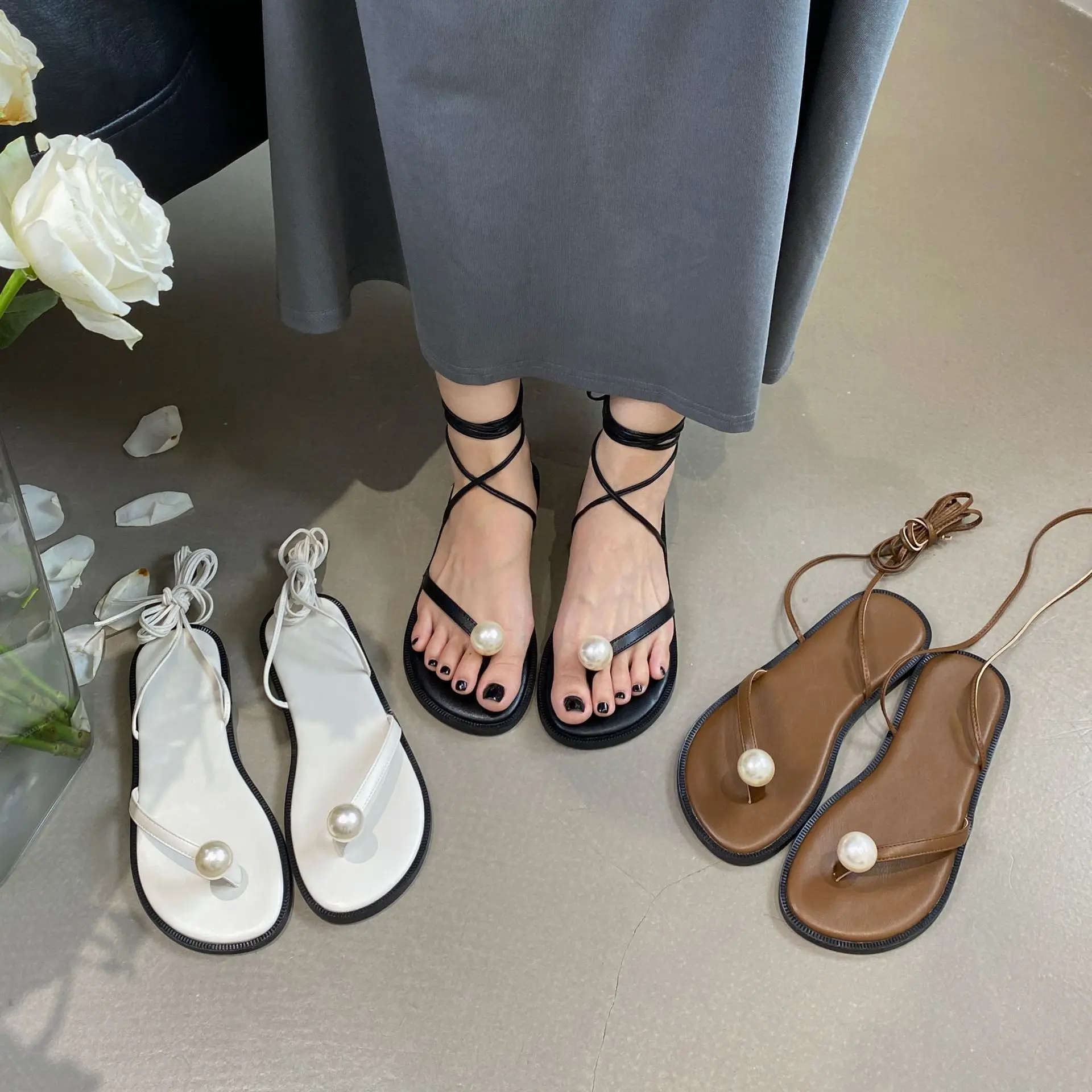 

Туфли женские шлепанцы со шнуровкой, со шнуровкой и бисером, модные шлепанцы с перекрестной шнуровкой, 2023, мягкие Роскошные тканевые скандалы, резиновые туфли на толстом каблуке