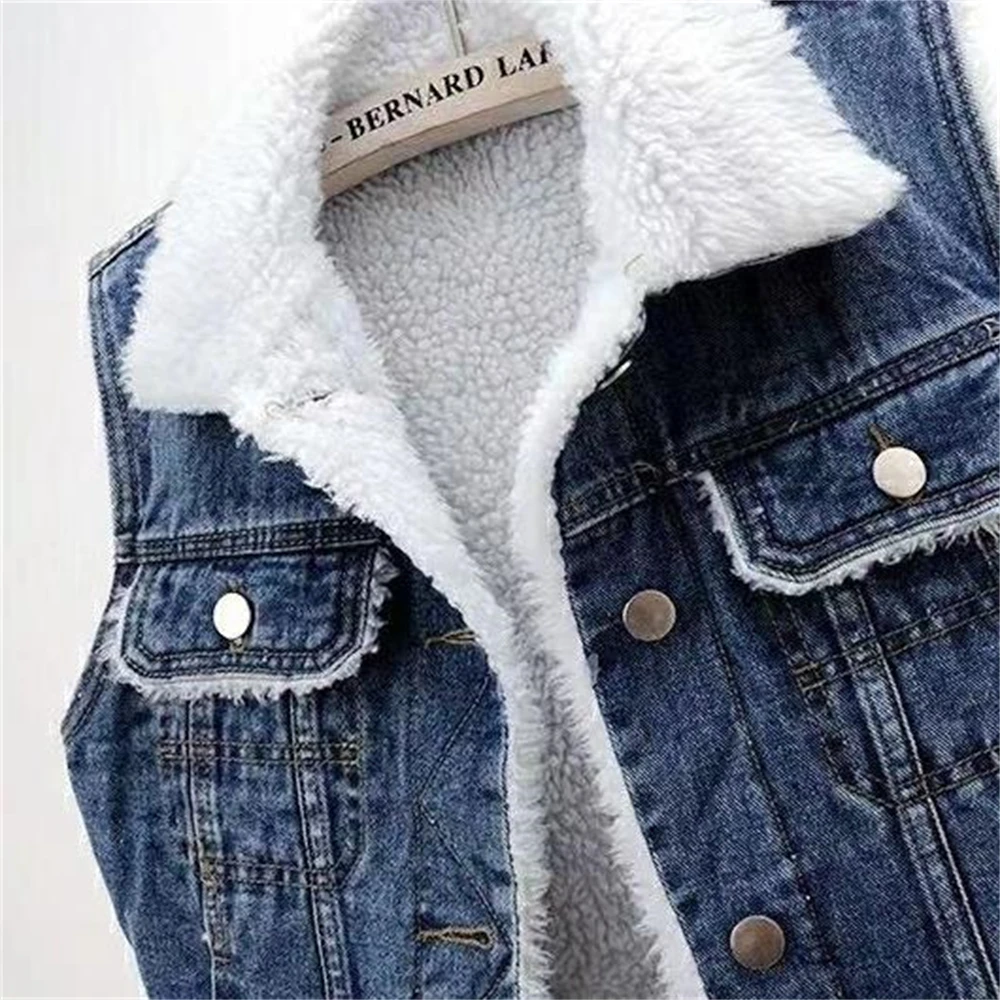 Жилеты женские джинсовые зимние безрукавки Молодежная модная верхняя одежда