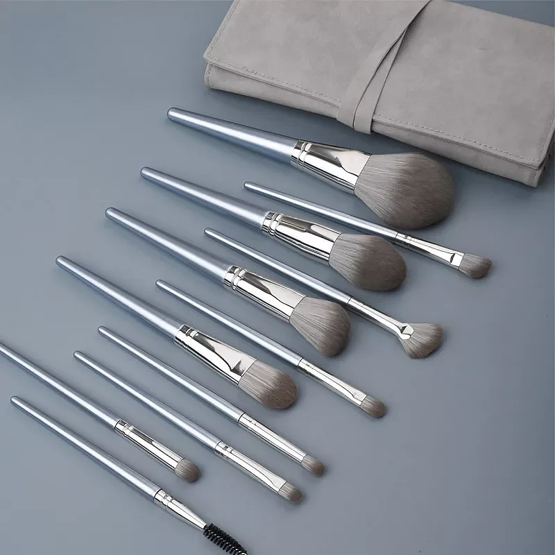 

NEW2023 14PCS/SET Makeup Brushes Set Silver Brushes Foundation&Powder&Blush Fiber Makeup Brushes Makeup Tools Face Lip E