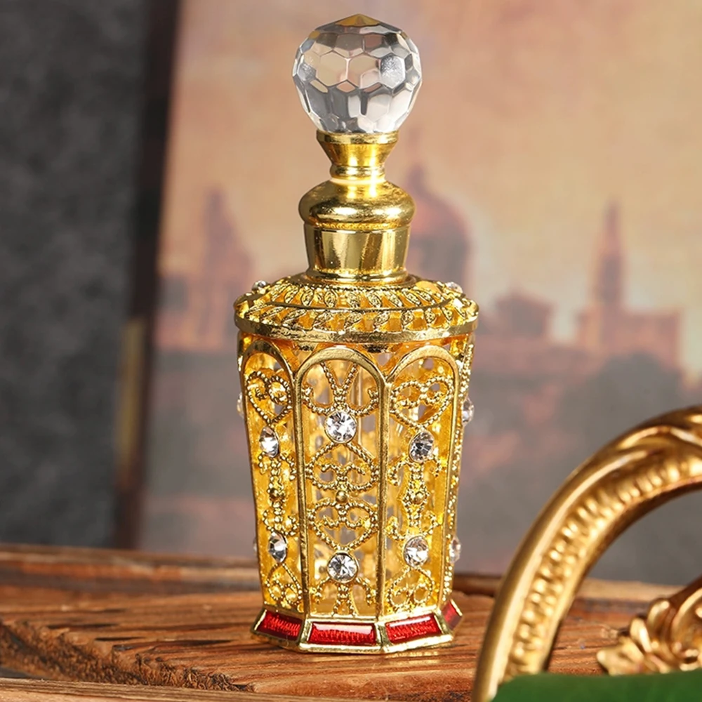

12ML Gold-plated Perfume Bottle Vintage Big Mouth Sub-Bottling Hollow Engraved Diamonds Crystal Cap Essential Oil Beauty Gift
