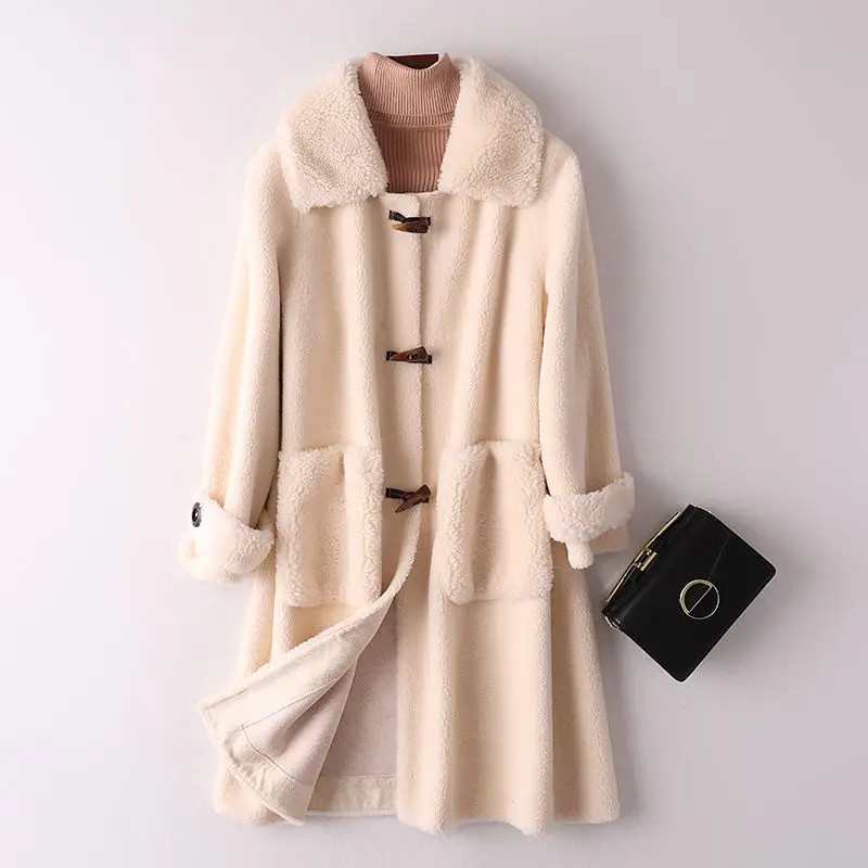 Winter Real Fur Coat Women Horn Button Plush Genuine Lamb Fur Liner Overcoat Natural Sheep Shearing Wool Jacket Female Clothes