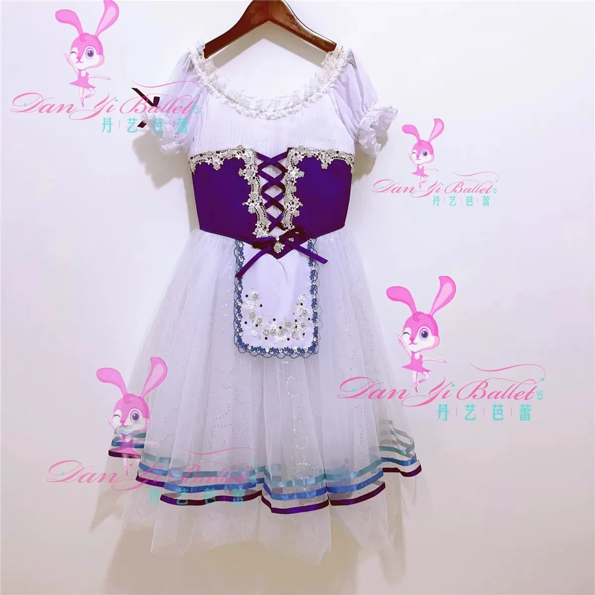 Дочь Геберании Жизель которая не может быть заблокирована в балетном исполнении