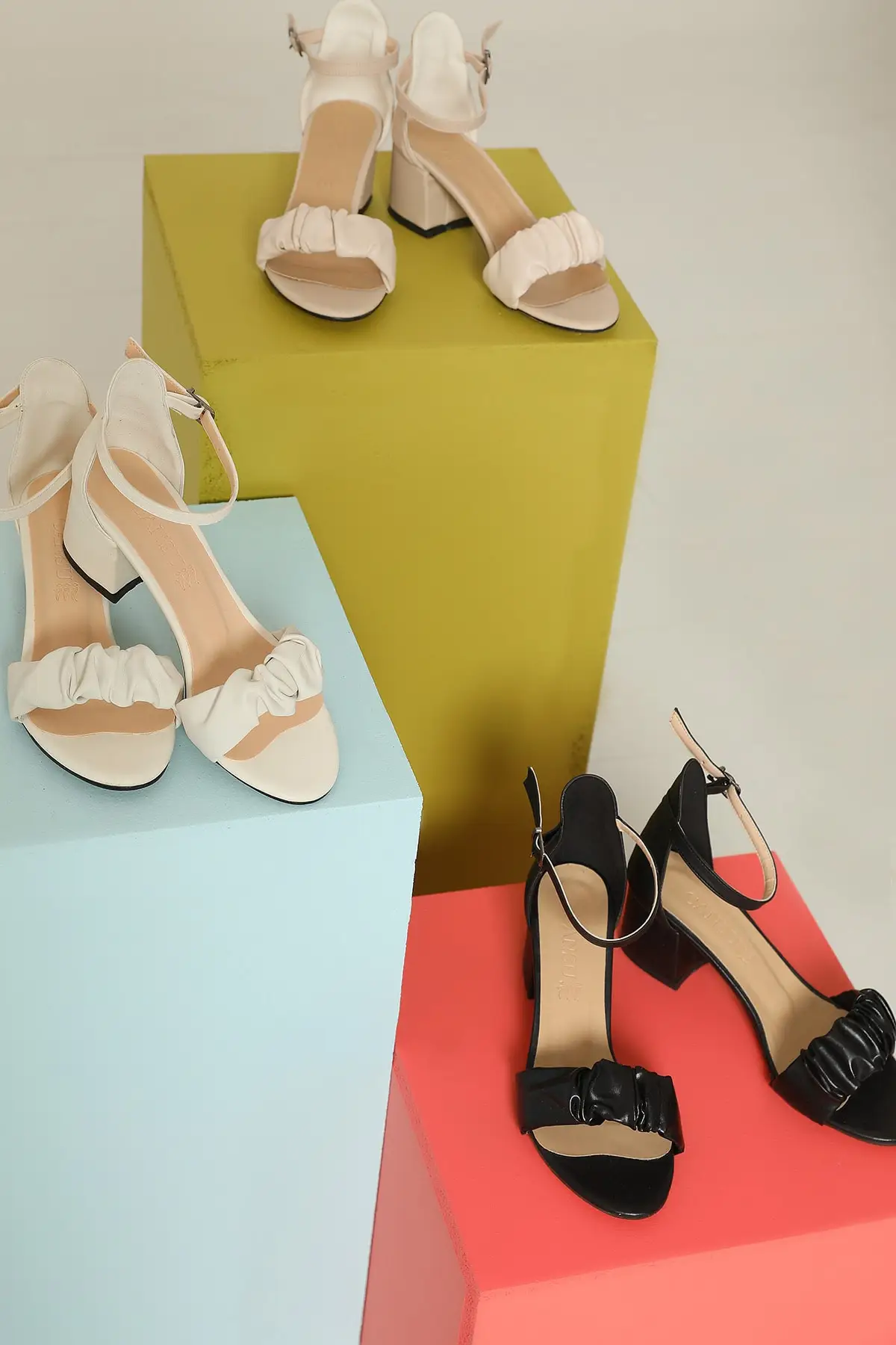 

Women Sandals Black Ankle Belt Chunky Heel 2022 New Summer Comfort Breathable Casual Quality Ladies Fashion Sandals