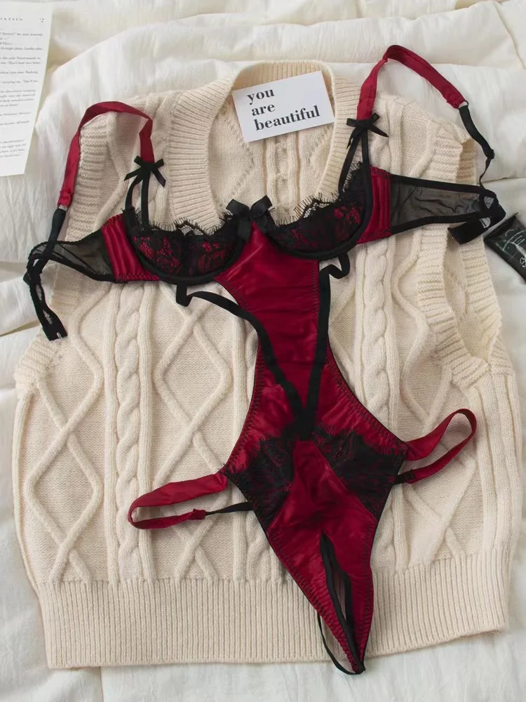 Sexy bra and panty set beauty eyelashes lace one-piece pajamas women's court bralette suit with steel ring small chest gathered