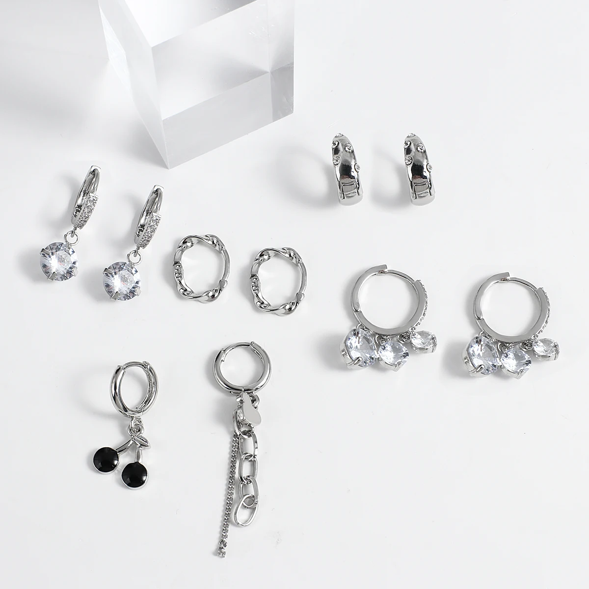 

Lifefontier Luxury Geometric Tassel Crystal Hoop Earrings For Women Minimalist Silver Color Zircon Wedding Earring Jewelry Gift