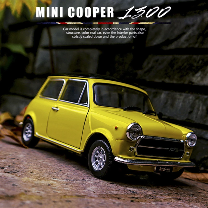 

1:24 MINI Cooper 1300 Classic Car Alloy Car Model Diecast Metal Toy Retro Car Model High Simulation Collection Toy Gift
