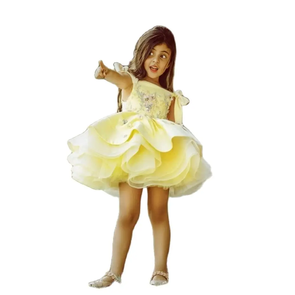 

Light Yellow Puffy A-line 3D Flowers Appliques Short Dress For Little Girls Sleeves Organza Ruffled Tulle Birthday Party Dresses