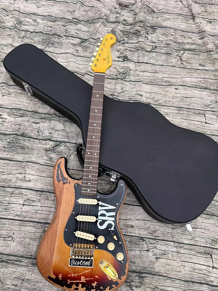 

Classic old electric guitar, equipped with anti tremor system, beautiful timbre, quality assurance, free delivery home.