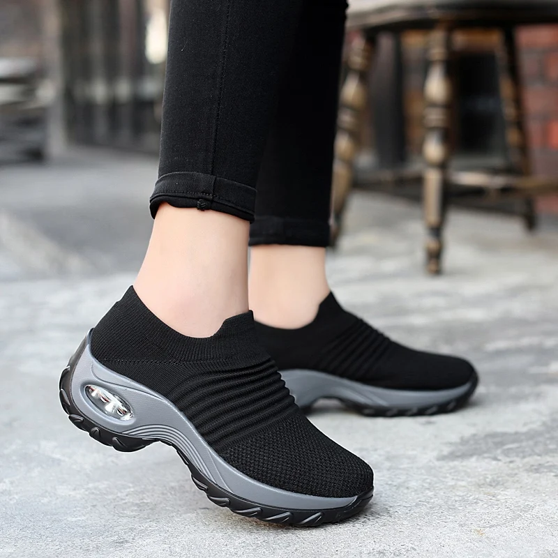 Women's Air Cushion Walking Shoes Fashion Anti-Slip Thick Sole Sneakers Slip-On Lightweight Breathable Casual Shoes