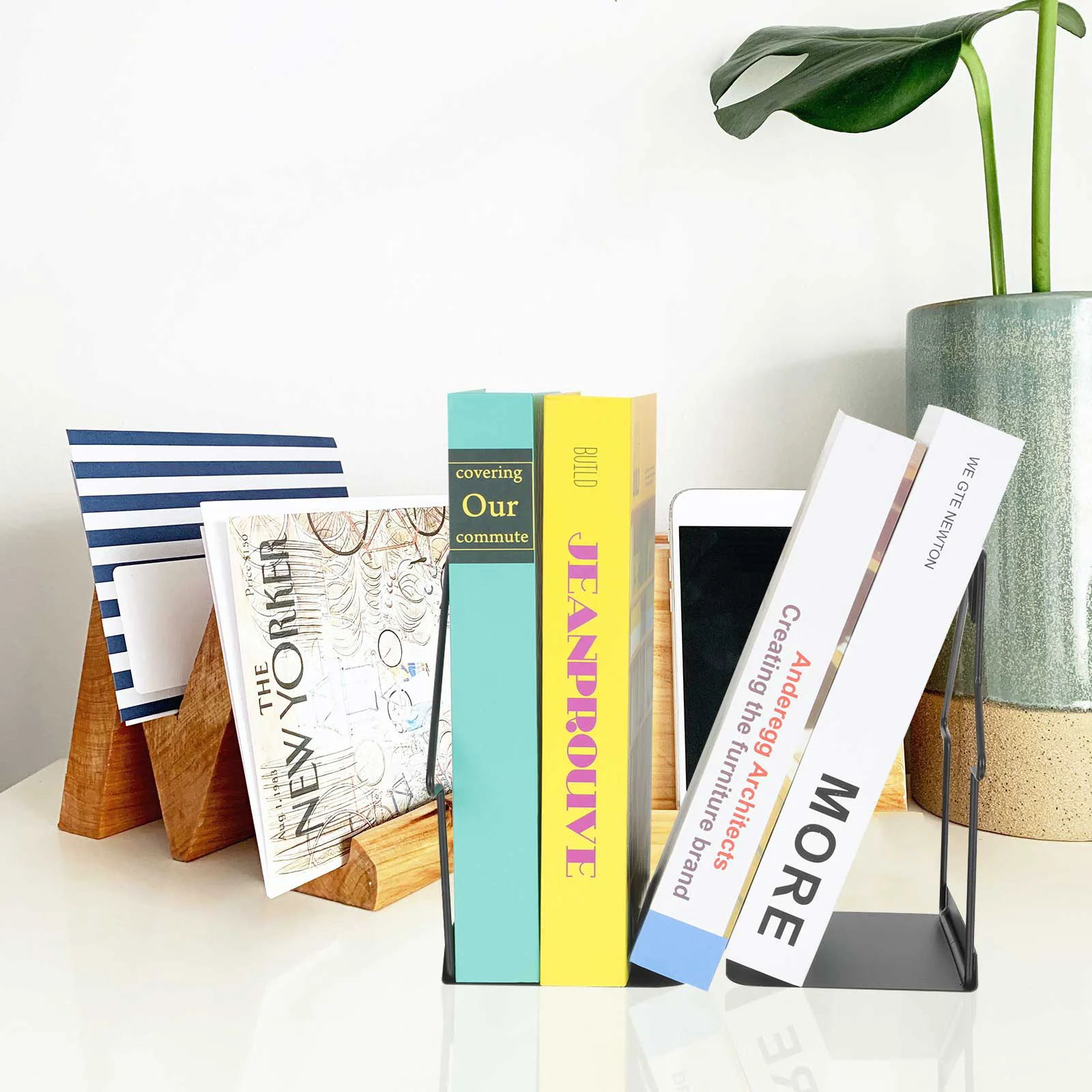 

2 шт., металлические подставки для книг