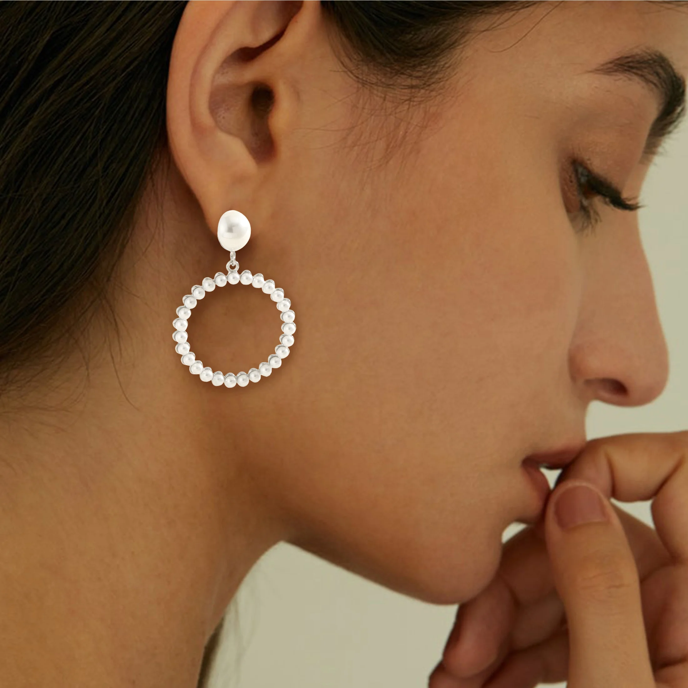 Модные и элегантные стильные женские великолепные роскошные серьги-гвоздики с