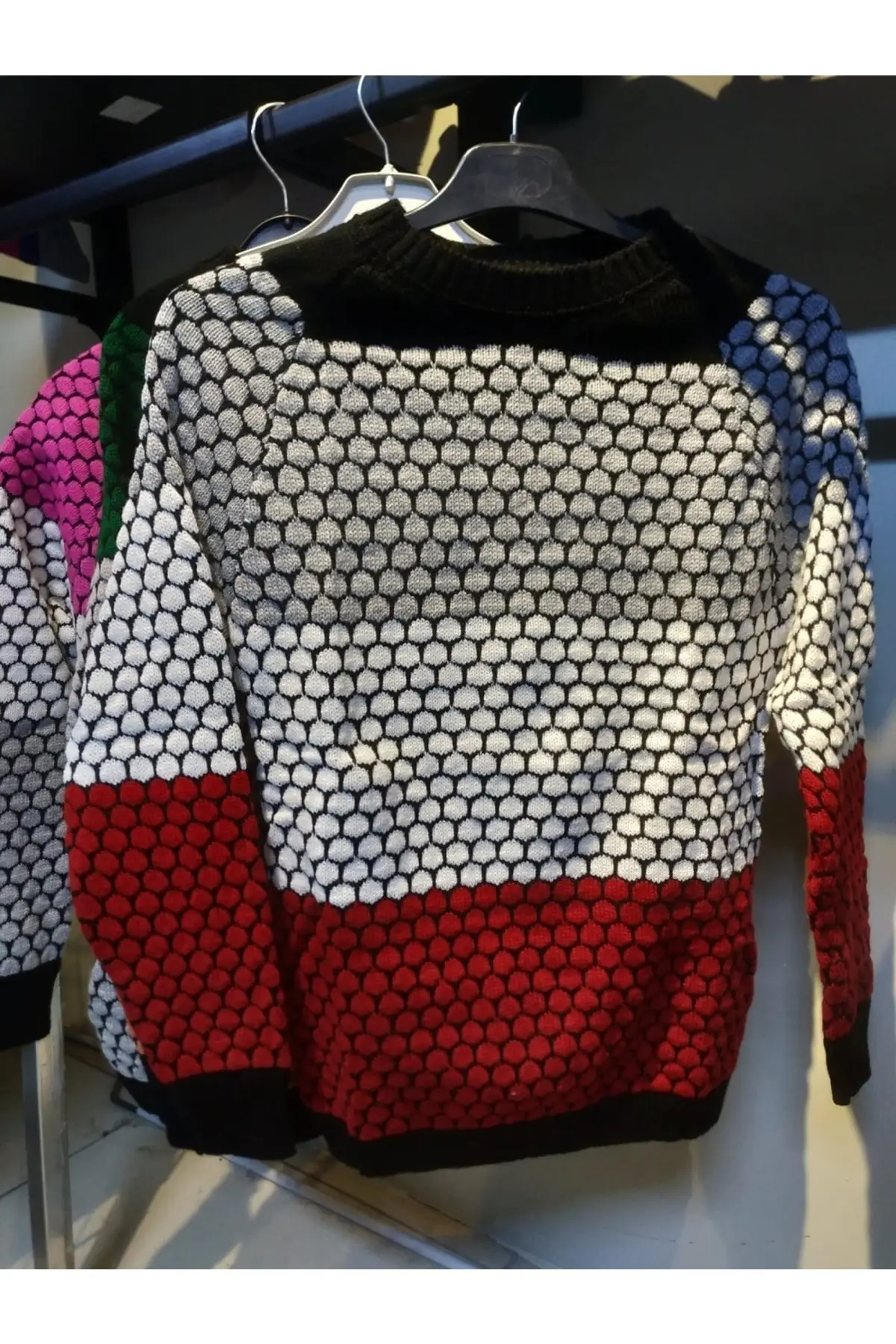 

Hexagon Patterned Tri Color Sweater Oversize