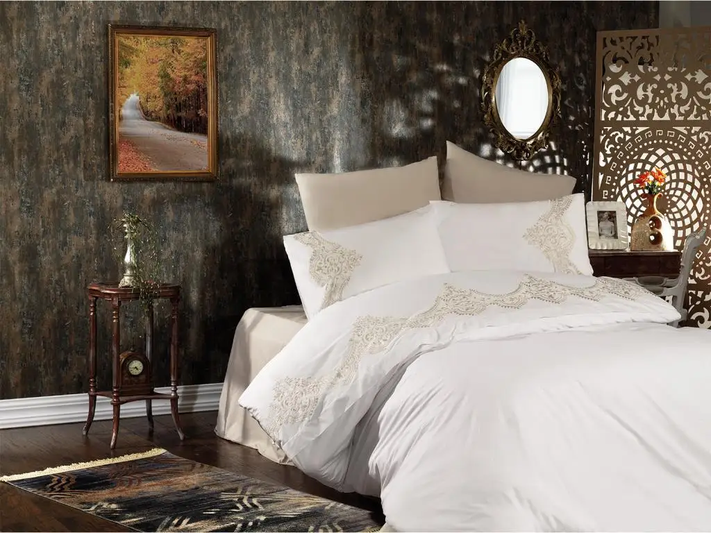 

Vetch Embroidered Duvet set Beige