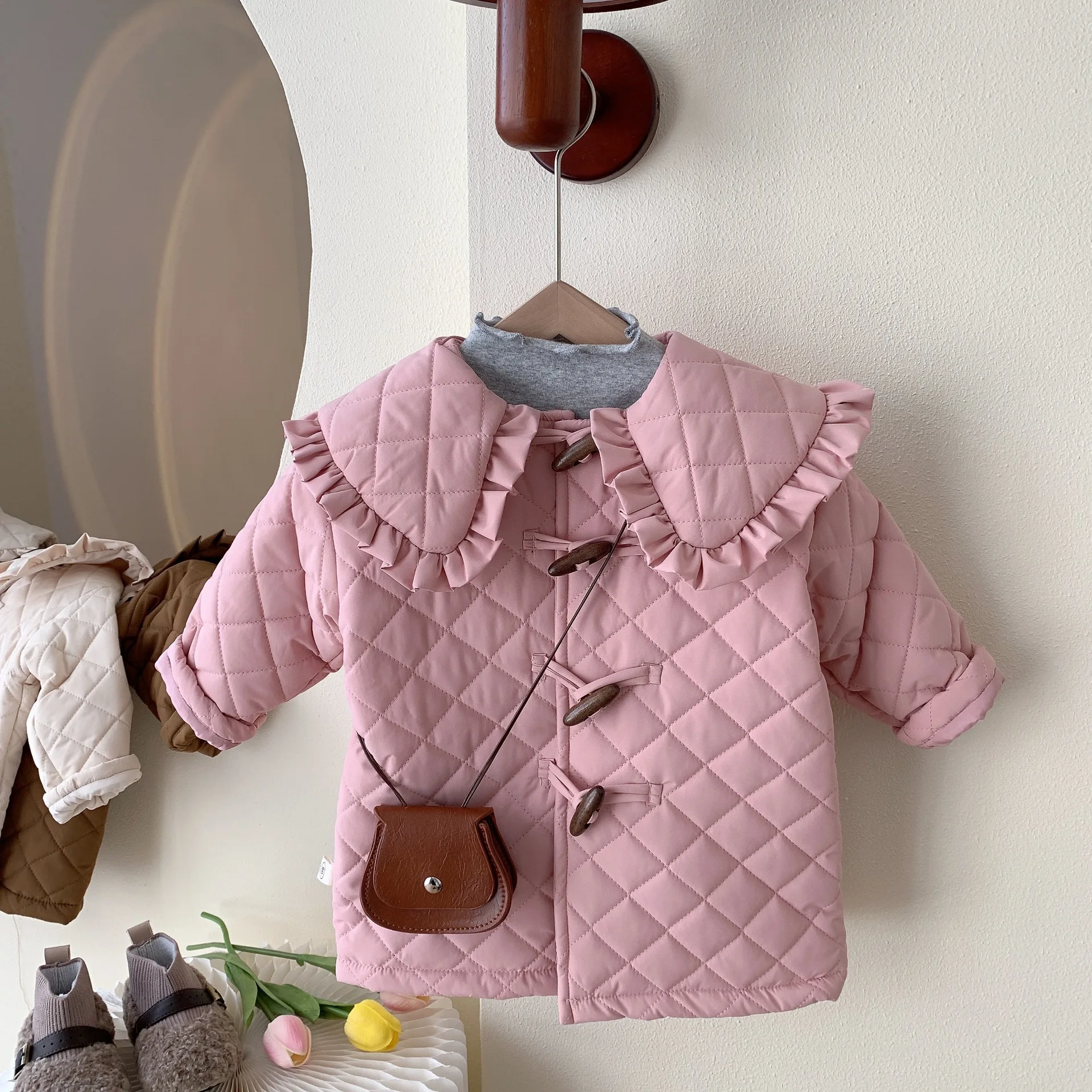 

1-7Y Autumn Winter Girls Parkas Jacket Baby Girl Clothes Sweet Petal Collar Lacing Cotton Padded Warm Outwear Kids Parkas Coats