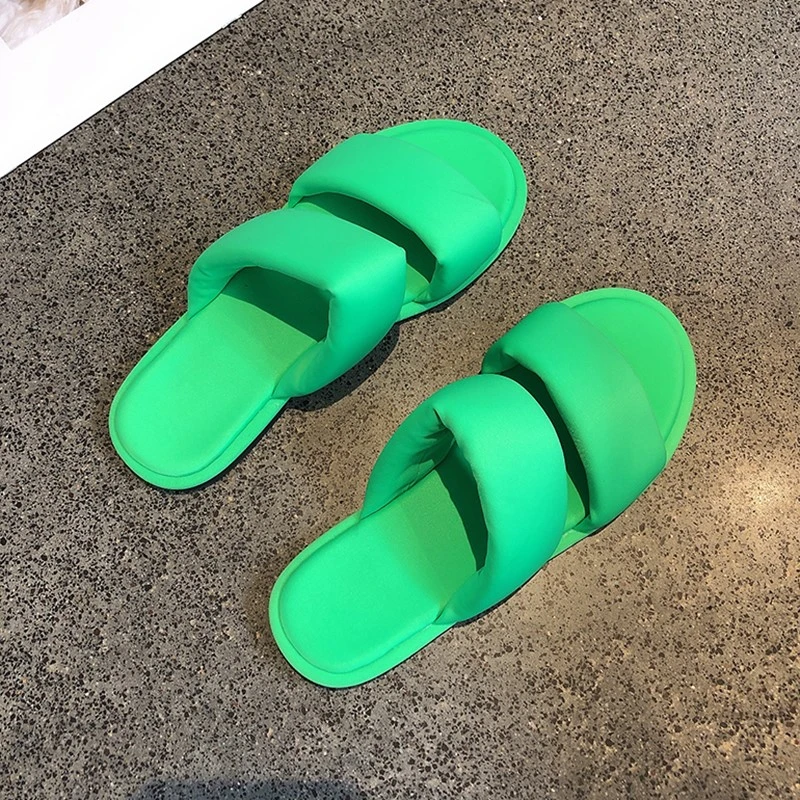 

Women's Flip Flops Candy Color Pleated Fashion Shoes New Wild Outdoor Flat Slippers for Women Casual Home Summer Slides Тапочки