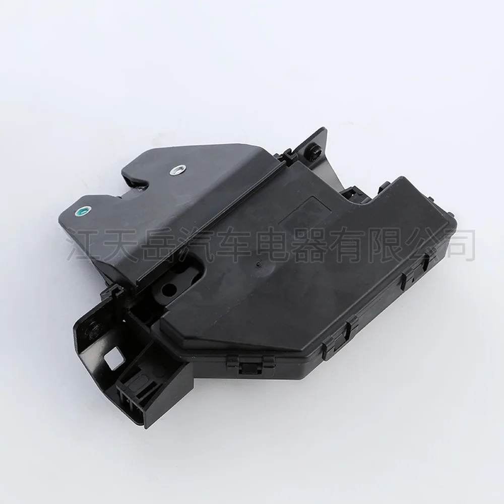 Фото Привод замка багажника 51247840617 51248196401 для BMW E46 E60 E63 E82 E85 E86 E88 E90 128i 135i 135is 320i 323i 328i M3 M6 Z4 №2
