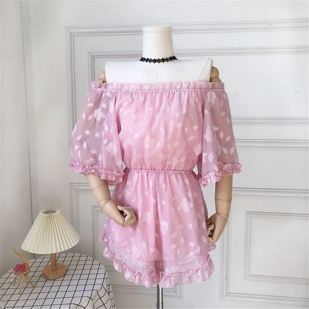 Комбинезон женский с открытыми плечами и принтом свободного покроя |