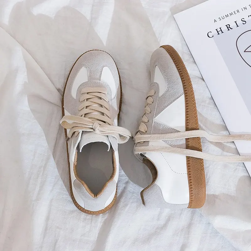 2023 New Genuine Leather Women's Moral Training Shoes Leisure Spring Flat Shoes Women's Leisure Outdoor Sports Shoes