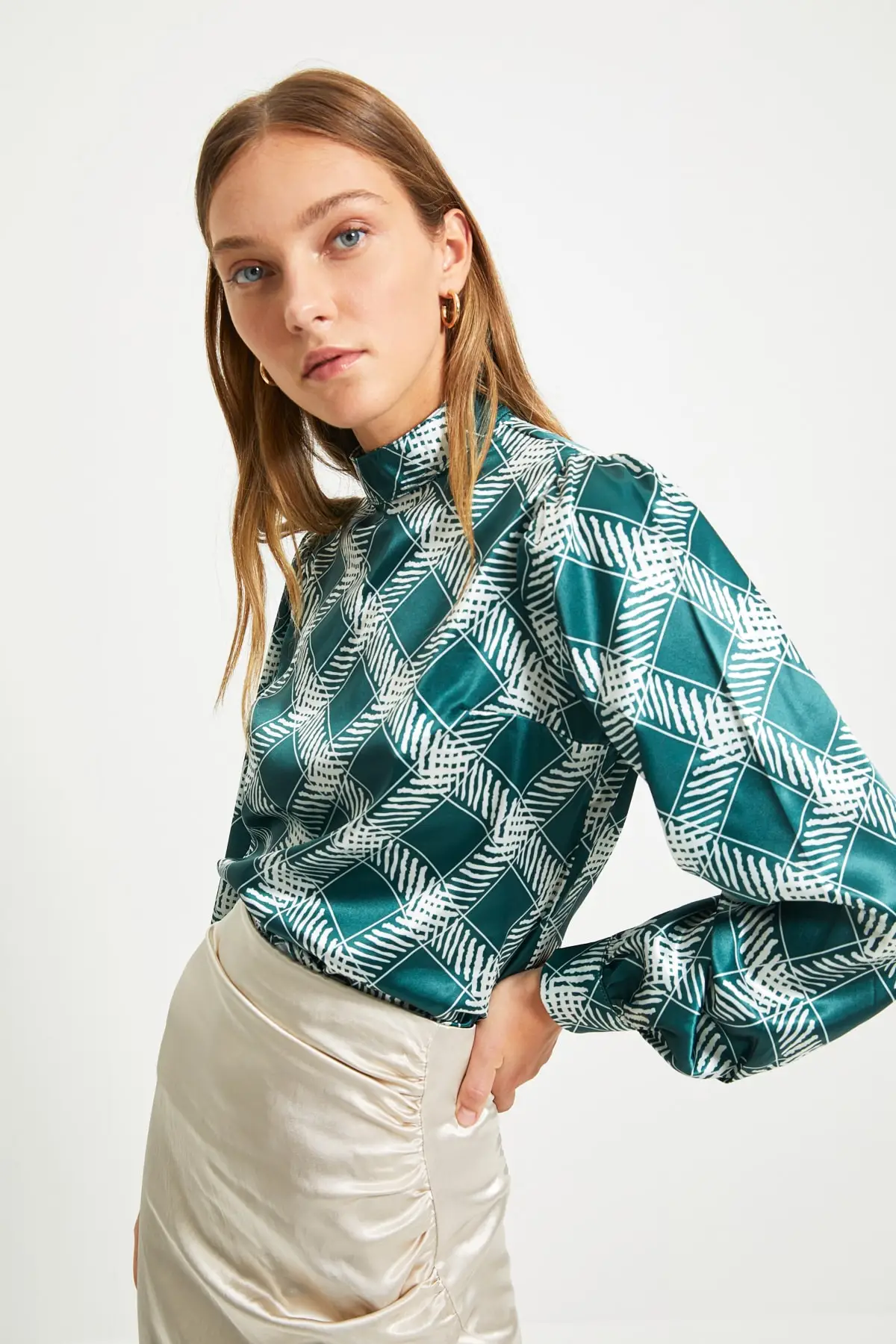 

Trendyol Upright Collar Blouse TWOAW22BZ0171