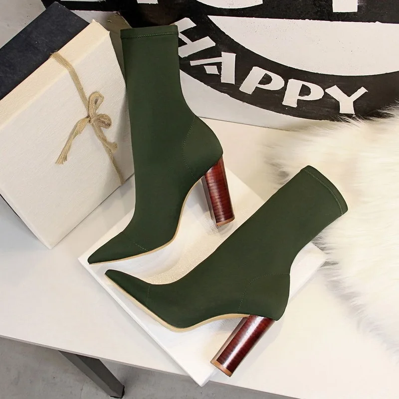 

2022 New Fashion Large Size Women's Boots Short Boots Pointed Toe Satin Green Socks Boots 34-43 Yards Mid Tube Short Boots Women