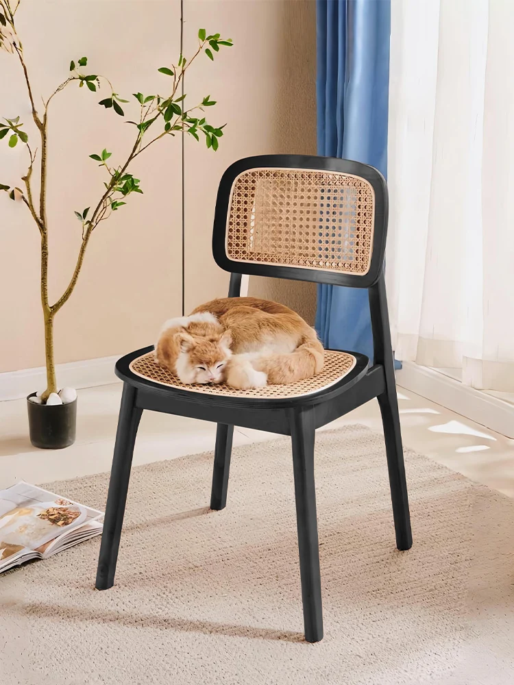 Скандинавский обеденный стул из цельной древесины ротанга Простой японский