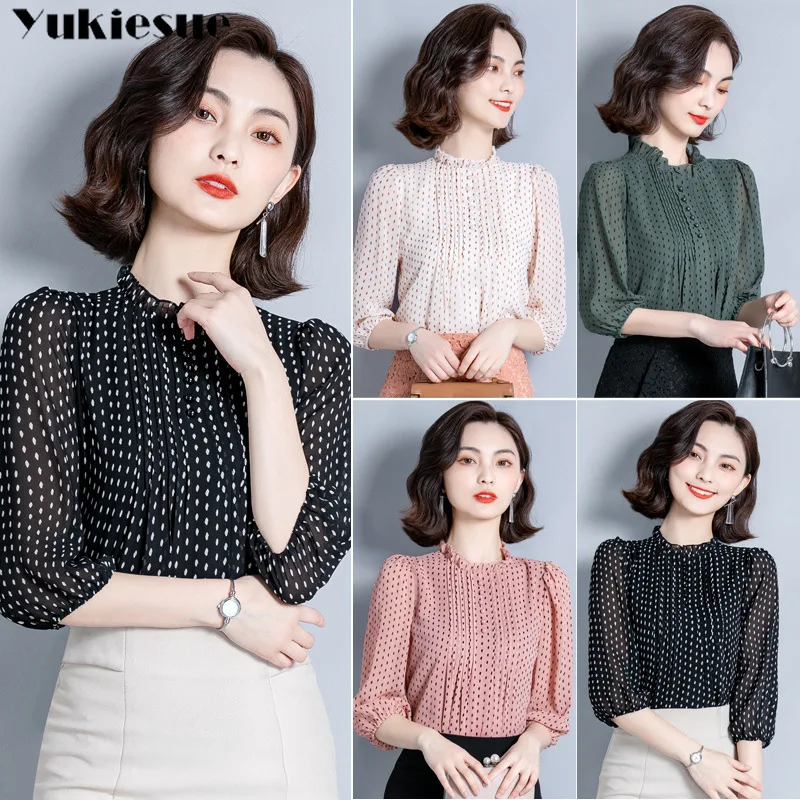 Женская шифоновая блузка в горошек с круглым вырезом |