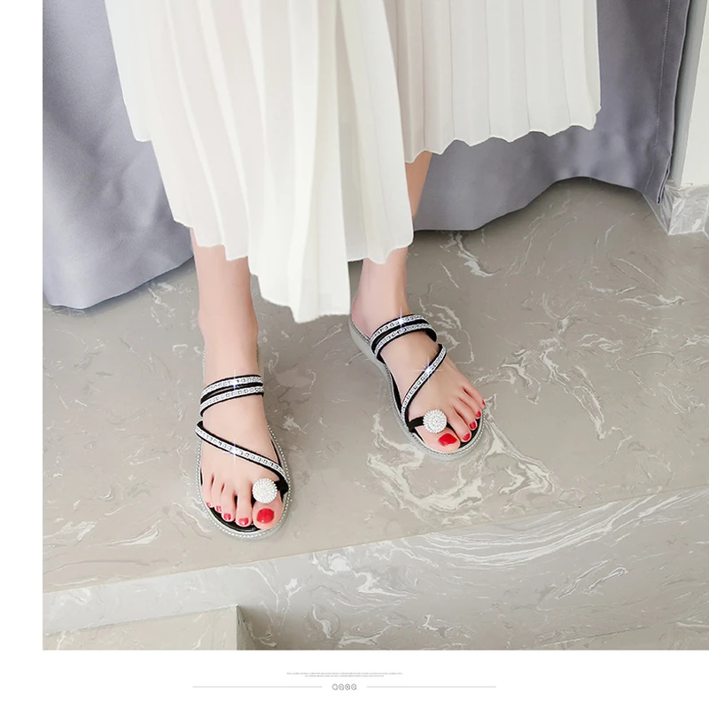 

Summer Hot Selling Fairy Pearl Flat Sandals Fashion Casual Sandals Comfortable All-match with Drilled Outer Toe Slippers Women