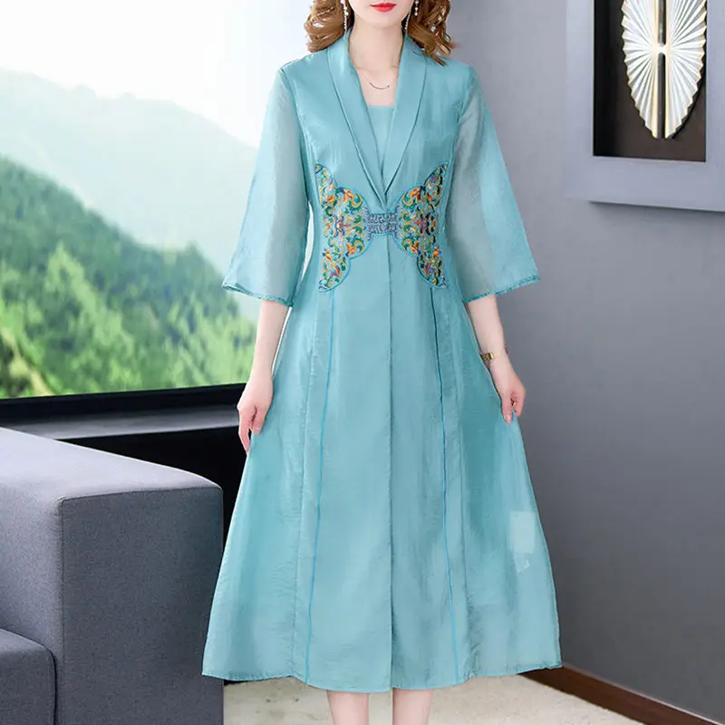 

2022 этнический стиль ретро Китайский костюм Тан, улучшенное платье-Ципао ханьфу, Женский комплект из двух частей с вышивкой, модель h1367