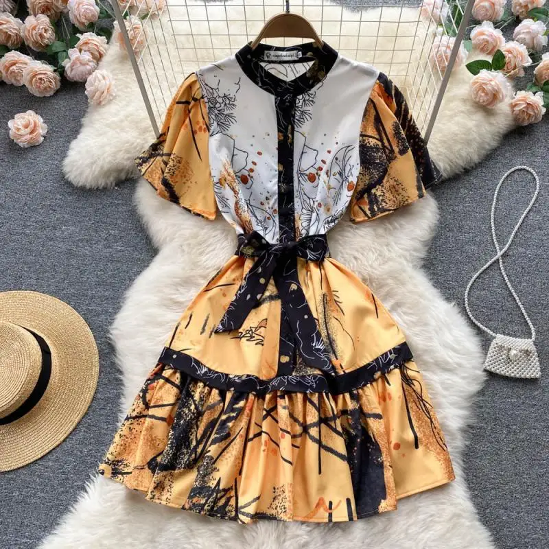 

2022 Young Dress Ladies Temperament High-end Dress Short Slim Fit Design Printed Bubble Sleeve Dress