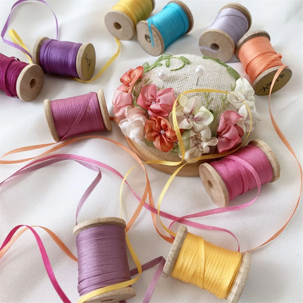 2 мм x 20 м/рулон, 4 рулона, один комплект, 100% чистого шелка, атласная лента, ручная окраска, для шитья, вышивки, Женский Рождественский Декор