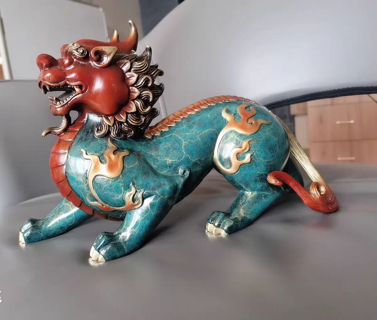 Большой ХОРОШИЙ семейный дом Магазин прощания деловых денег Изысканные злые