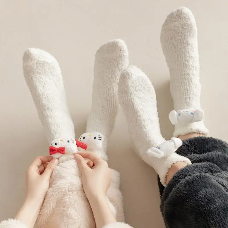 

Носки Hellokitty Kuromi Kawaii Sanrio аниме коралловые флисовые Носки Женские утолщенные теплые домашние носки для сна носки с холодным пототом плюшевые носки