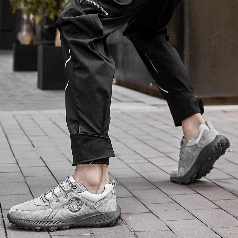 2022 New Men's Golf Shoes Outdoor Comfortable Men's Golf Sneakers Grass Non-Slip Men's Golf Training Shoes Size 38-46