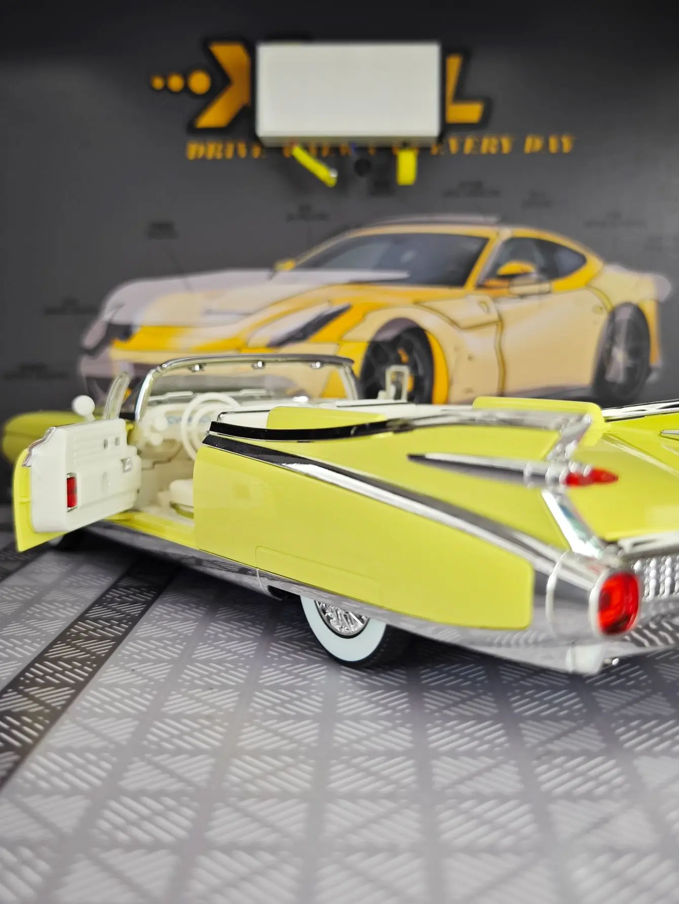 1:24 Eldorado 1959, модель автомобиля из сплава, трансформируемая детская игрушечная машина Super Run с имитацией звука и функций освещения. (art.: 3920d2d4dd60b) - 3920d2d4dd60b