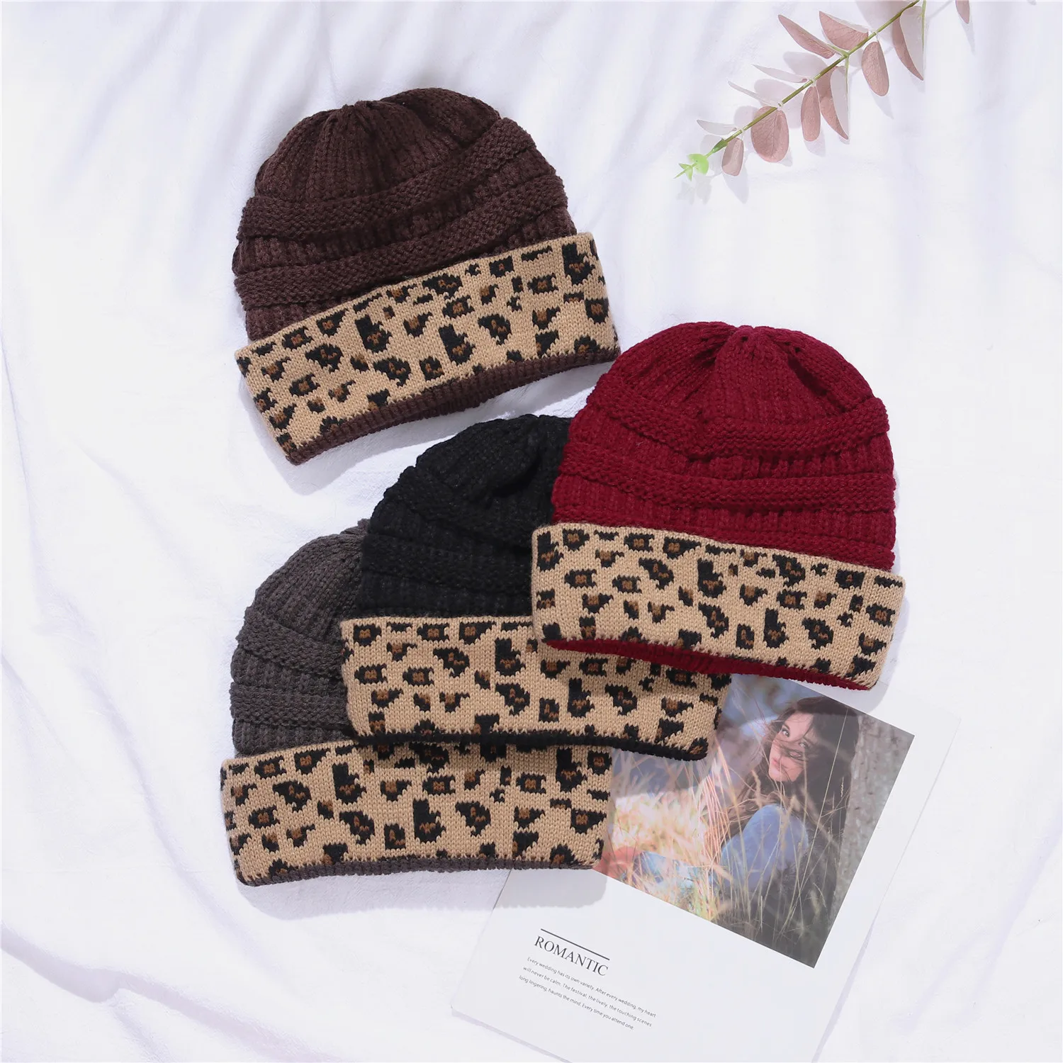 

Creative Leopard Patterned Ruffled Knitting Caps Autumn Winter Keep Warm Couple Hat Fashion Outdoor Women's Woolen Beanie Hat