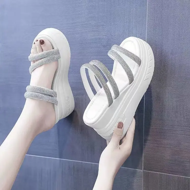 

Женские шлепанцы на танкетке, летние блестящие шлепанцы на платформе и высоком каблуке, мягкие желеобразные шлепанцы с кристаллами, 2023