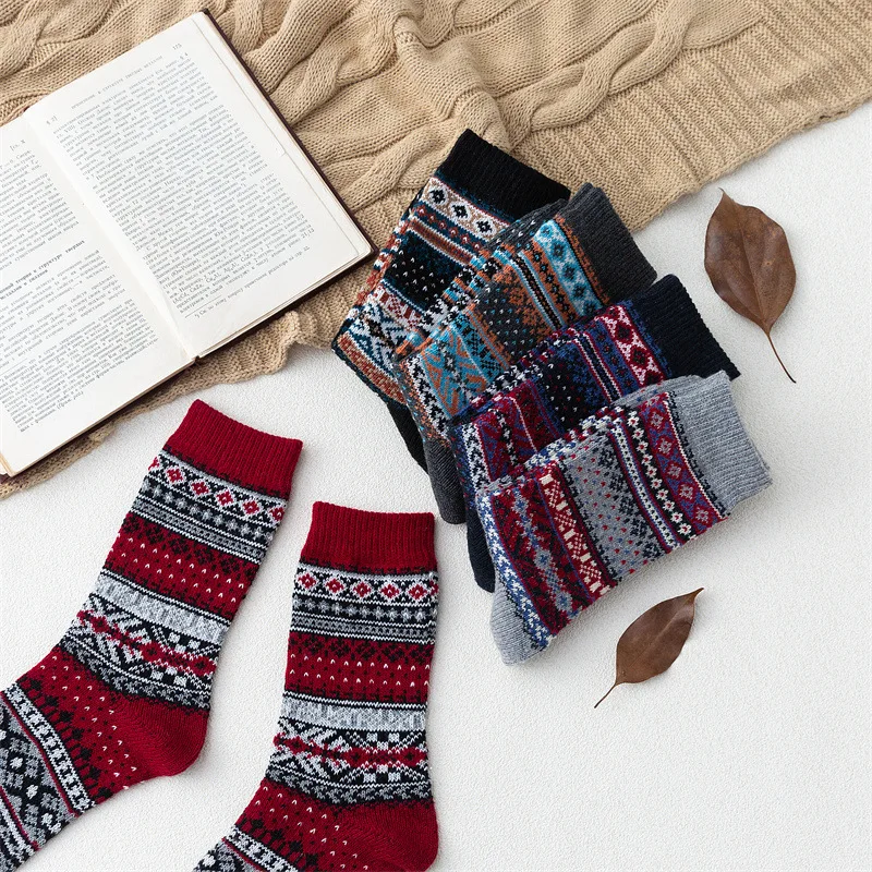 2021 Hot Sale Harajuku Fashion Women Wool Socks Warmer Cashmere Thermal Thicken Ethnic Style Casual Socks for Women