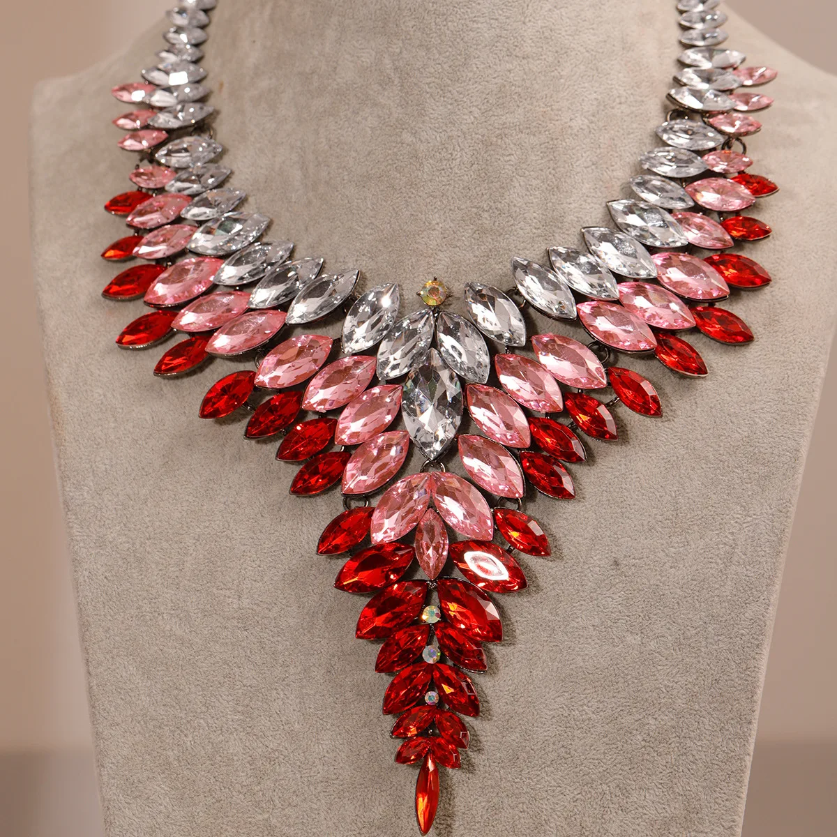 

Цепочка с кристаллами бриллиантами роскошный многослойный чокер с драгоценными камнями для журналов ТВ-шоу