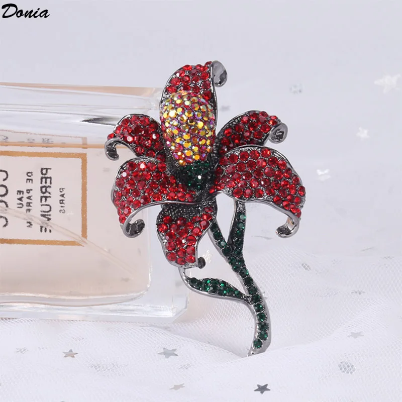 

Donia Jewelry European and American Fashion New Best-Selling Glass Rose Brooch Temperament Luxury Pin Gift.