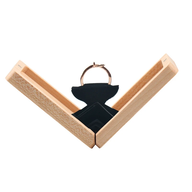 

Solid Wood Ring Jewelry Box Organizer Earrings Jewelry Holder Organizer with Lid for Proposal Engagement Gift