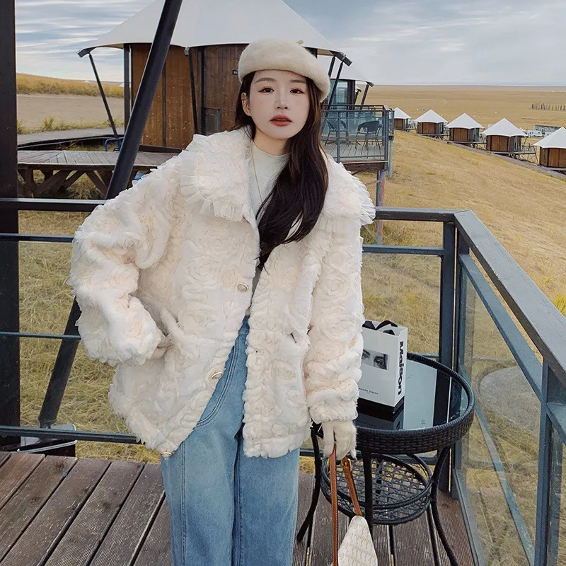 Winter new temperament soft lambswool coat women