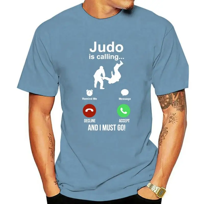 

Футболка мужская с коротким рукавом и принтом «Judo Is Call»