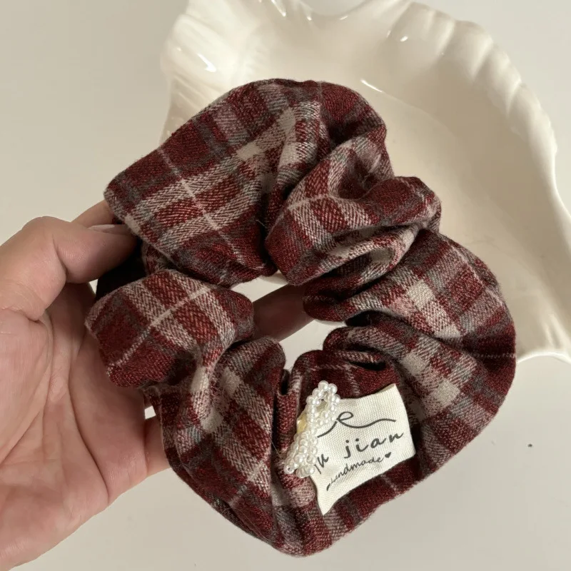 Красная кофейная шерстяная заколка в клетку с маленьким цветком аксессуары для