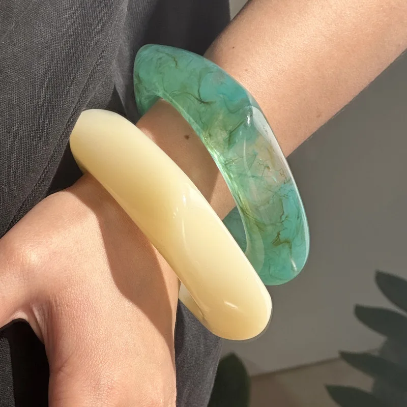 Yuyu Европейский и американский весенне-летний новый модный браслет из смолы