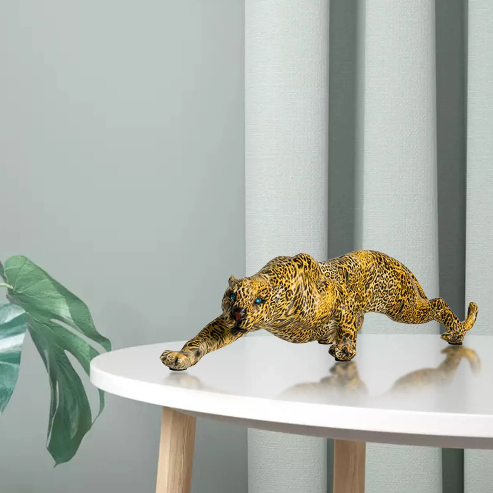 

Cheetah Statue Crafts Ornament Figures for Housewarming Gift Entrance Office