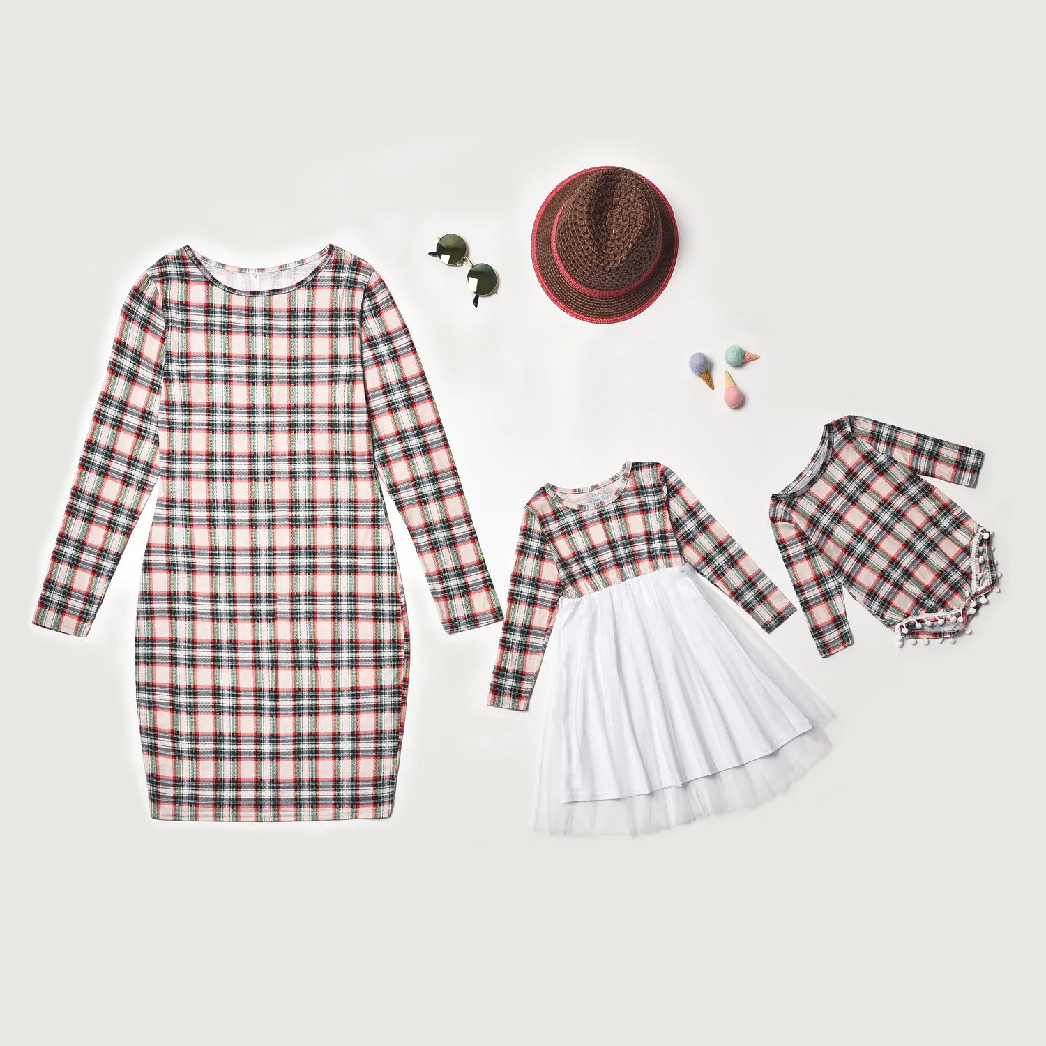 

Mother And Daugther Dress Family Matching Christmas Mom and Me Clothes Outfits Girls Women Dresses