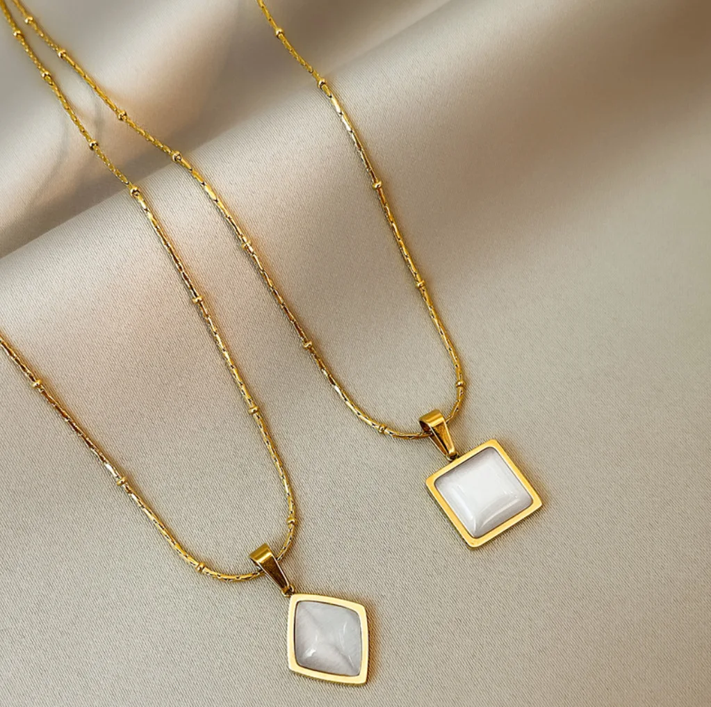 

Simple Shiny Stone Necklace for Women Square Pendant Stainless Steel Personality Gold Color Clavicle Chain Sunmmer Jewelry