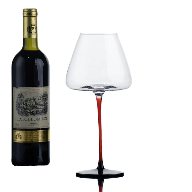 Черный галстук-бабочка хрустальный бокал для красного вина большой бордовый