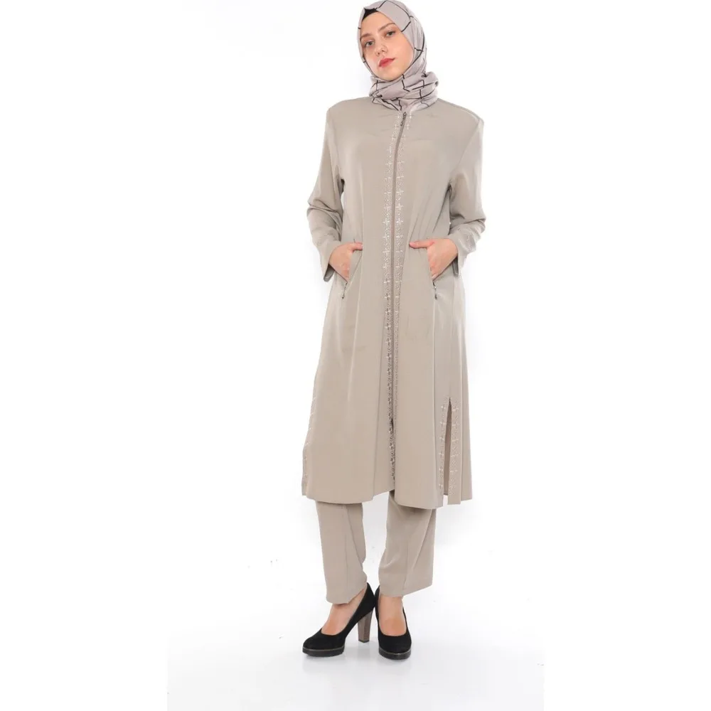 

Dorlie Dual Women 'S Hajj Umrah Gown Cream 50